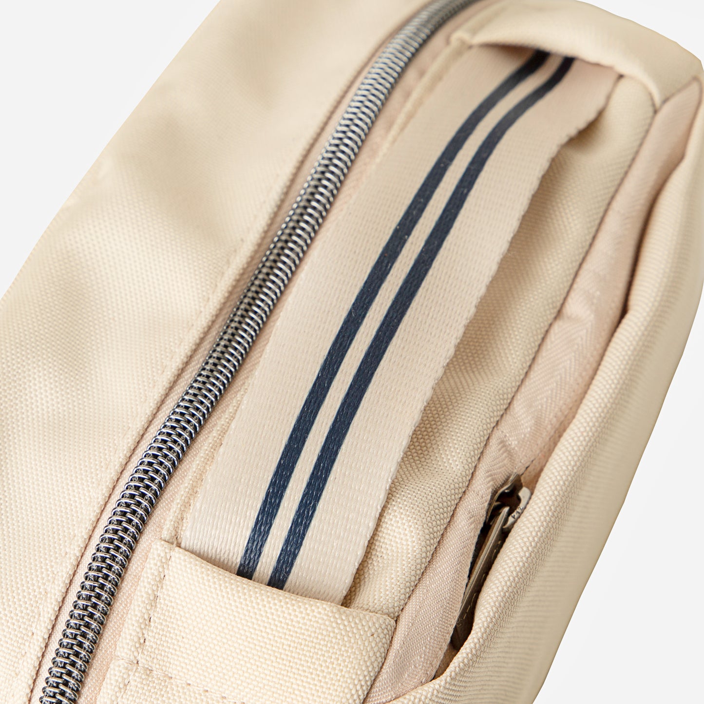 Men's Kit – Small Travel Bag in Cream