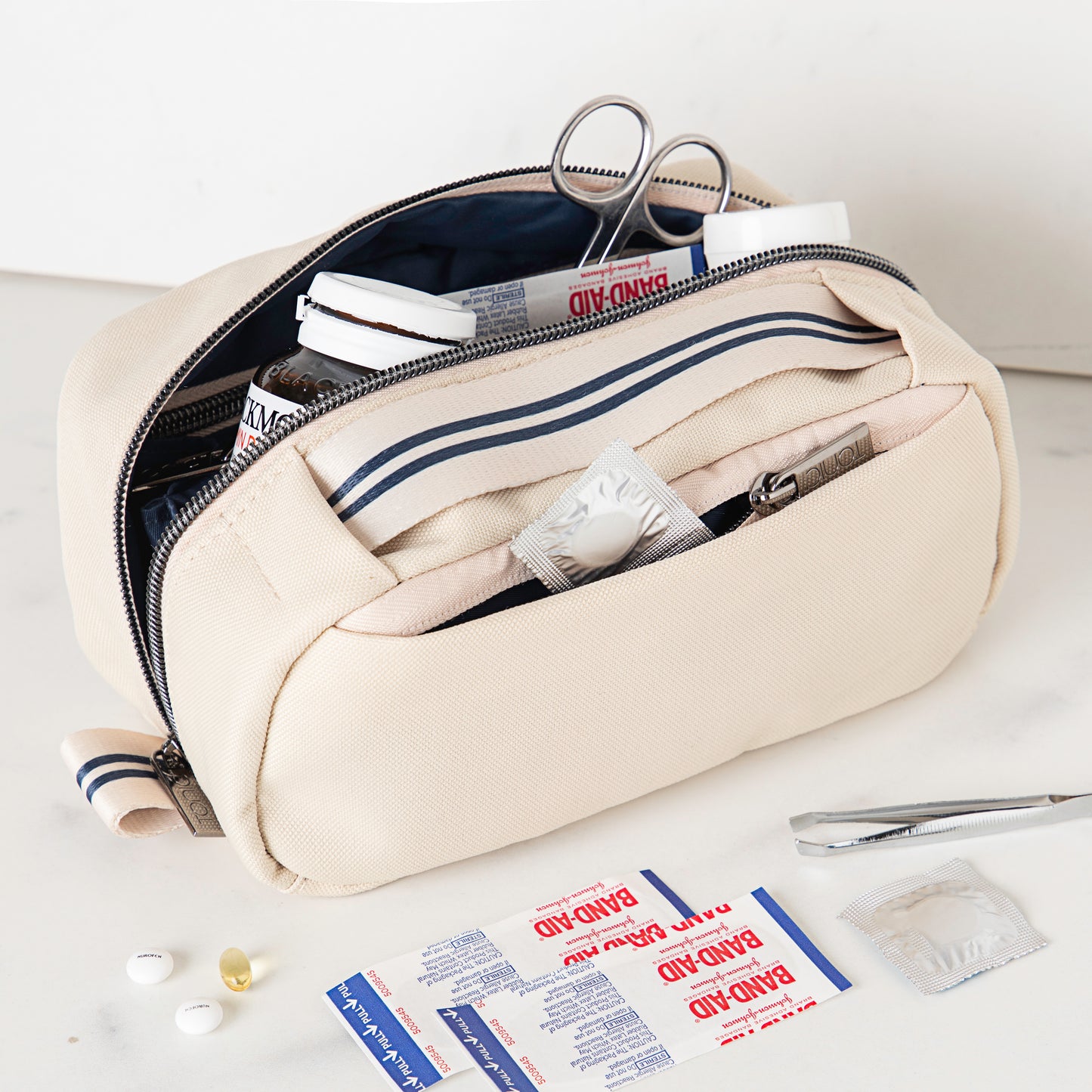Men's Kit – Large Travel Bag in Cream